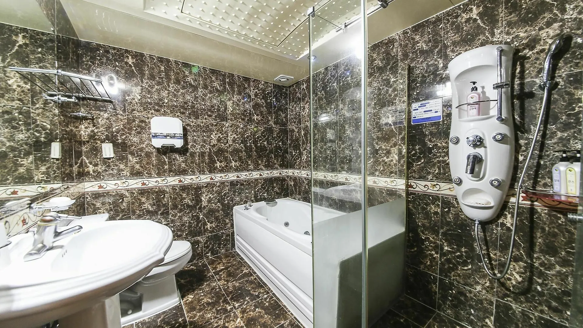 Haeundae Aone Hotel 부산광역시 2*,  대한민국